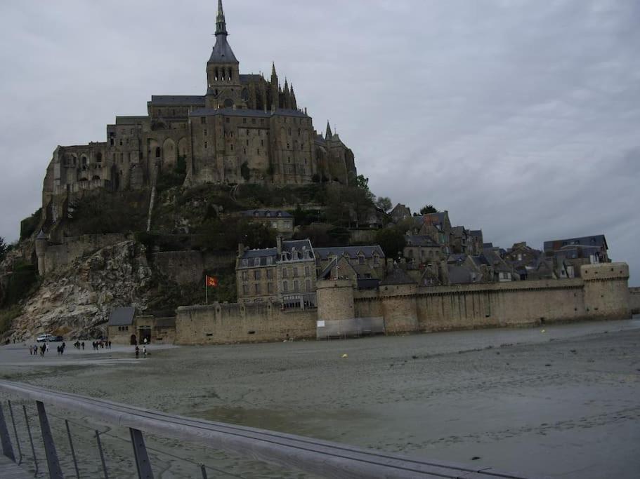 La Petite Maison Proche Du Mont Saint Michel Pontorson Eksteriør bilde